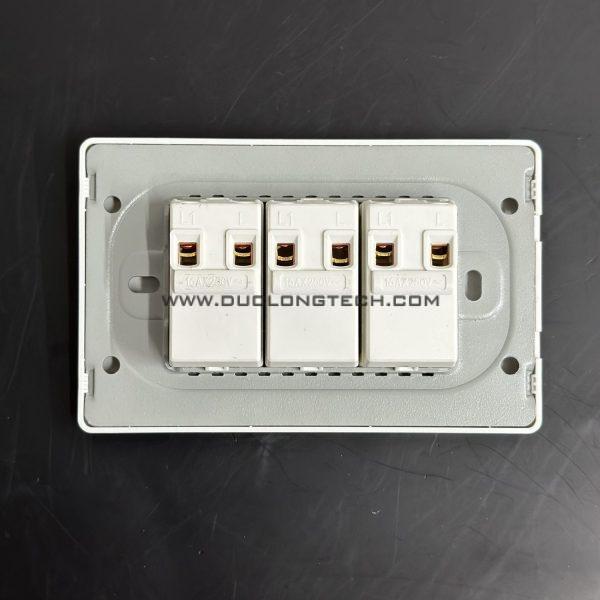 Công Tắc Điện Âm Tường Mặt Nhựa Màu Trắng A2W 5 A2W03AW05 1