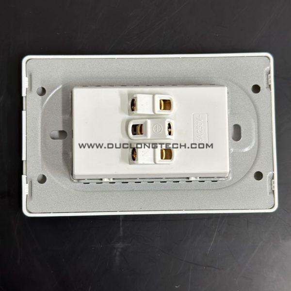 Ổ Cắm 3 Chấu Chuẩn Mỹ Mặt Nhựa Màu Trắng A2W 1 A2W03AW16 1